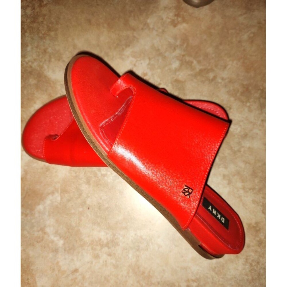 Women’s DKNY Coral Red Leather Open Toe Sandals Size 9.5 M Style: K1042338